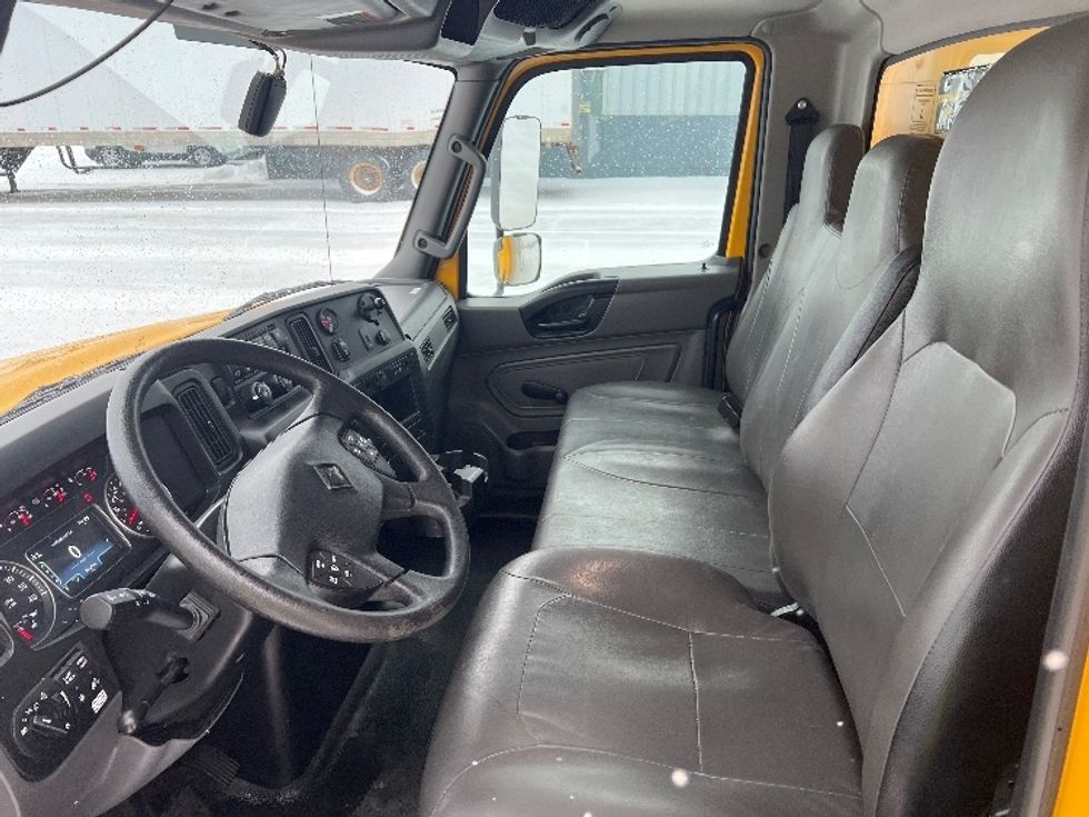 Medium Duty Box Truck-Light and Medium Duty Trucks-International-2021-MV607-Middlefield-OH-187,715\n\t\tmiles-$ 37,000 - Image 19