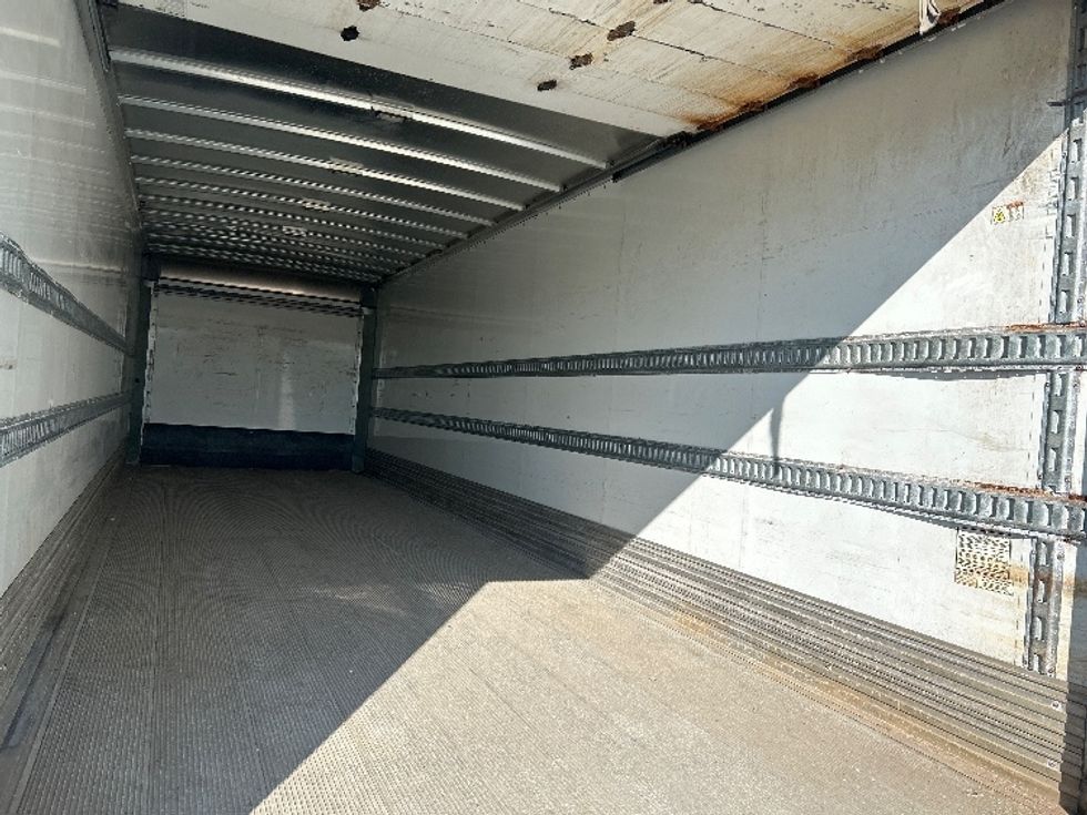 Medium Duty Box Truck-Light and Medium Duty Trucks-International-2021-MV607-Middlefield-OH-194,627\n\t\tmiles-$ 48,000 - Image 12