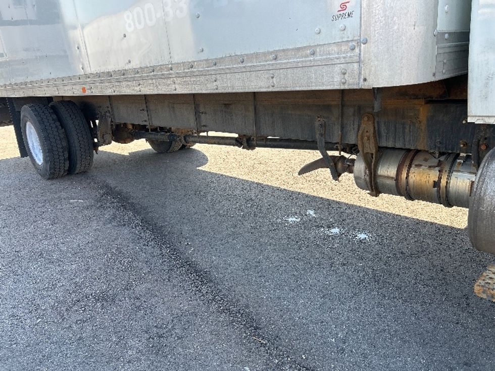 Medium Duty Box Truck-Light and Medium Duty Trucks-International-2021-MV607-Middlefield-OH-194,627\n\t\tmiles-$ 48,000 - Image 14
