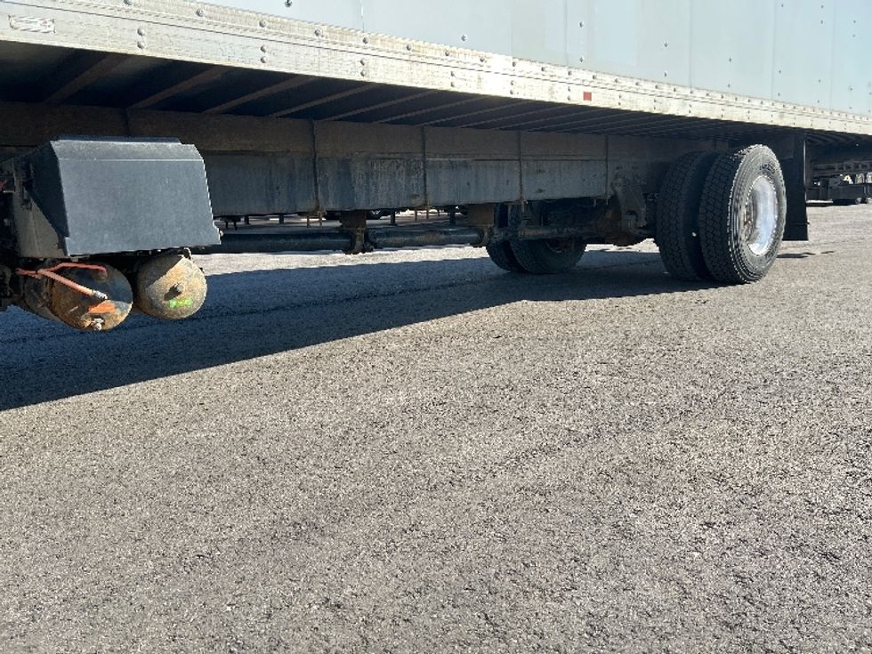 Medium Duty Box Truck-Light and Medium Duty Trucks-International-2021-MV607-Middlefield-OH-194,627\n\t\tmiles-$ 48,000 - Image 5