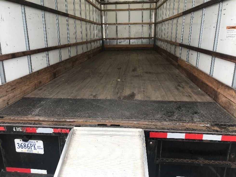 Medium Duty Box Truck-Light and Medium Duty Trucks-International-2021-MV607-Middlefield-OH-212,427\n\t\tmiles-$ 38,250 - Image 10