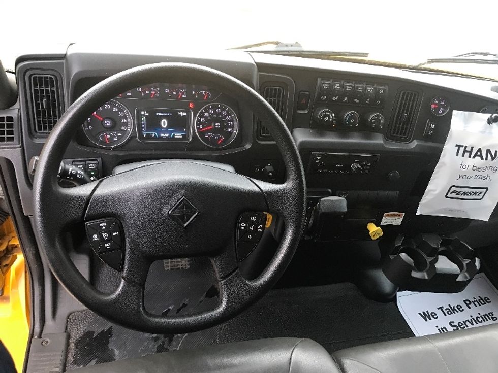 Medium Duty Box Truck-Light and Medium Duty Trucks-International-2021-MV607-Middlefield-OH-212,427\n\t\tmiles-$ 38,250 - Image 18