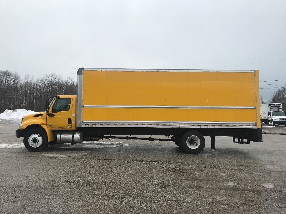 Medium Duty Box Truck-Light and Medium Duty Trucks-International-2021-MV607-Middlefield-OH-212,427\n\t\tmiles-$ 38,250 - Image 4
