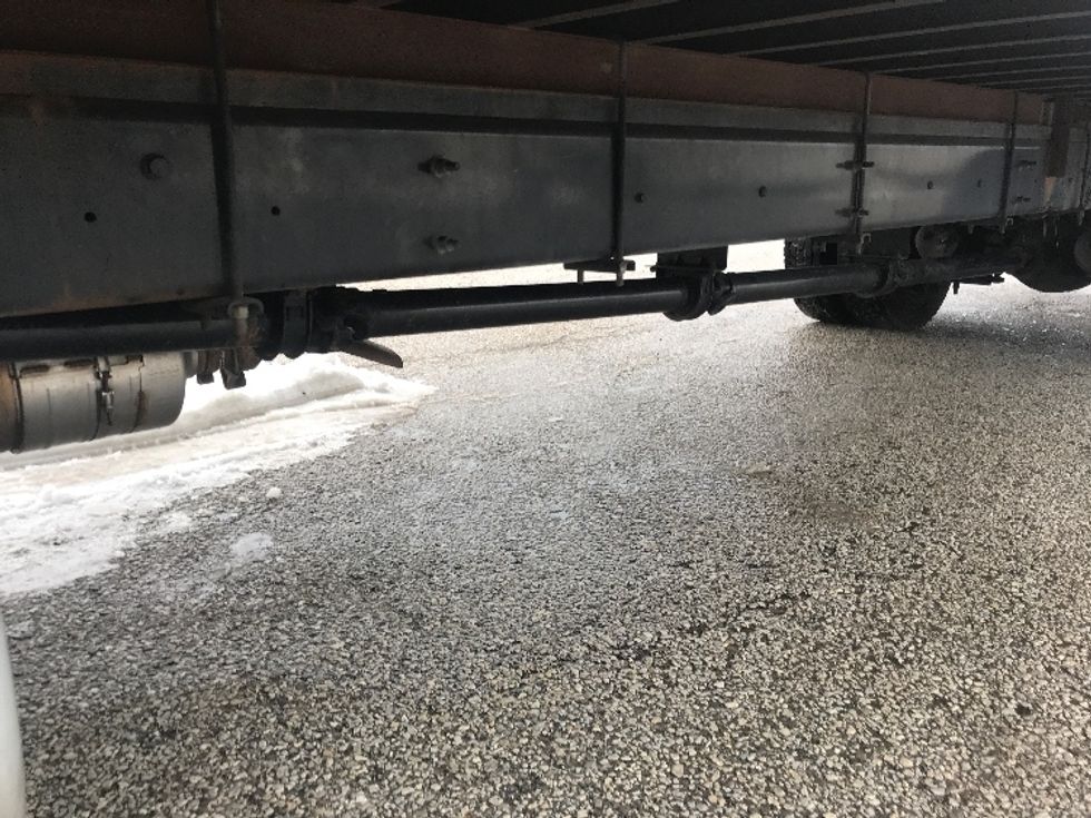 Medium Duty Box Truck-Light and Medium Duty Trucks-International-2021-MV607-Middlefield-OH-212,427\n\t\tmiles-$ 38,250 - Image 5