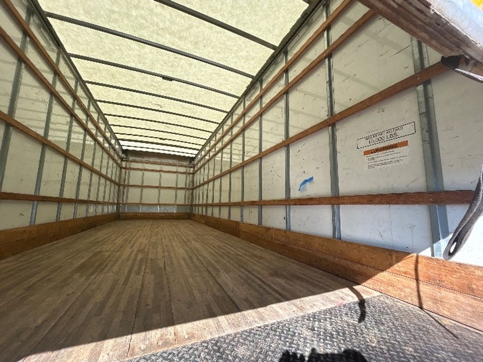 Medium Duty Box Truck-Light and Medium Duty Trucks-International-2021-MV607-Middlefield-OH-253,883\n\t\tmiles-$ 34,000 - Image 12