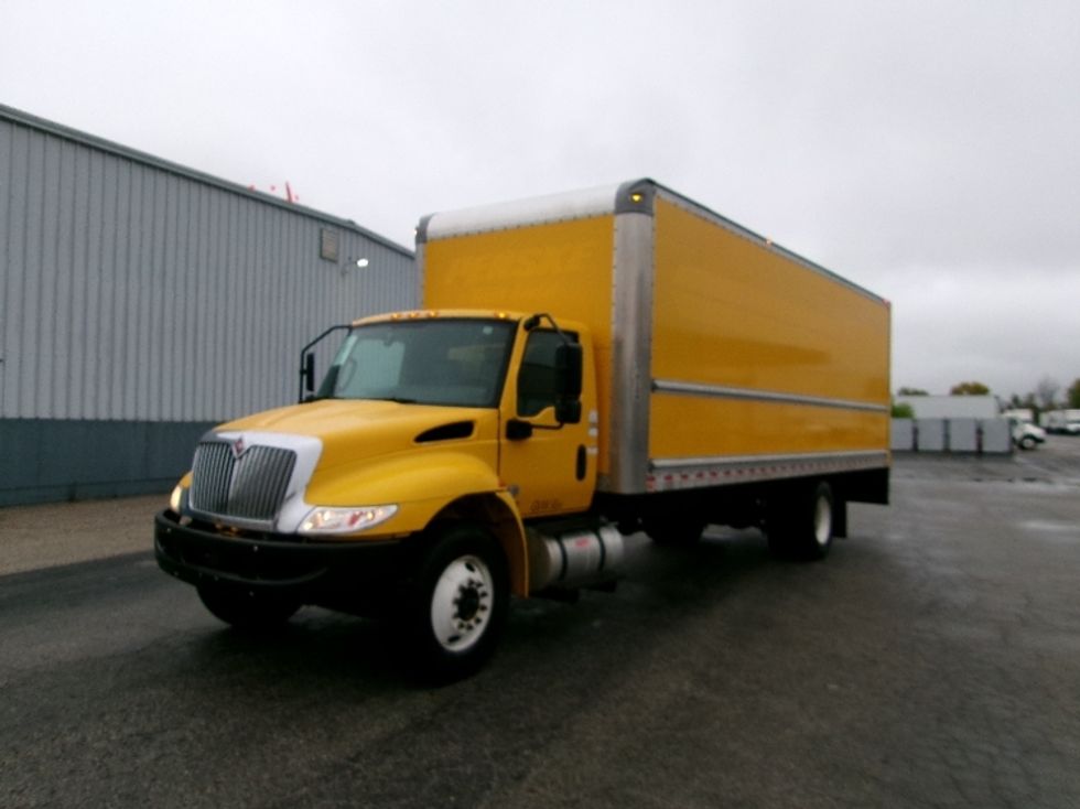 Medium Duty Box Truck-Light and Medium Duty Trucks-International-2021-MV607-Middlefield-OH-253,883\n\t\tmiles-$ 34,000 - Image 3