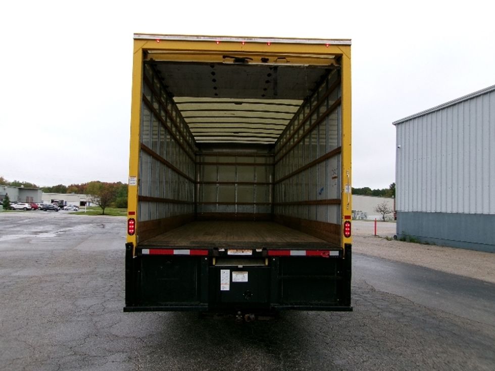 Medium Duty Box Truck-Light and Medium Duty Trucks-International-2021-MV607-Middlefield-OH-253,883\n\t\tmiles-$ 34,000 - Image 8