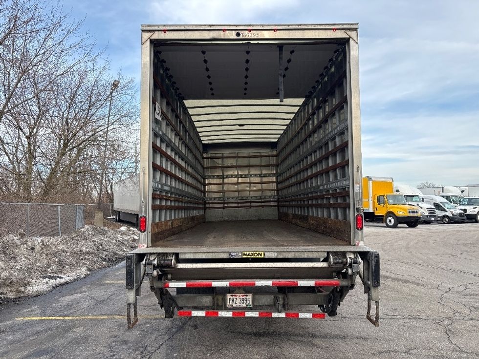 Medium Duty Box Truck-Light and Medium Duty Trucks-International-2021-MV607-Middlefield-OH-273,041\n\t\tmiles-$ 36,750 - Image 8