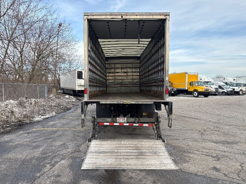 Medium Duty Box Truck-Light and Medium Duty Trucks-International-2021-MV607-Middlefield-OH-273,041\n\t\tmiles-$ 36,750 - Image 9