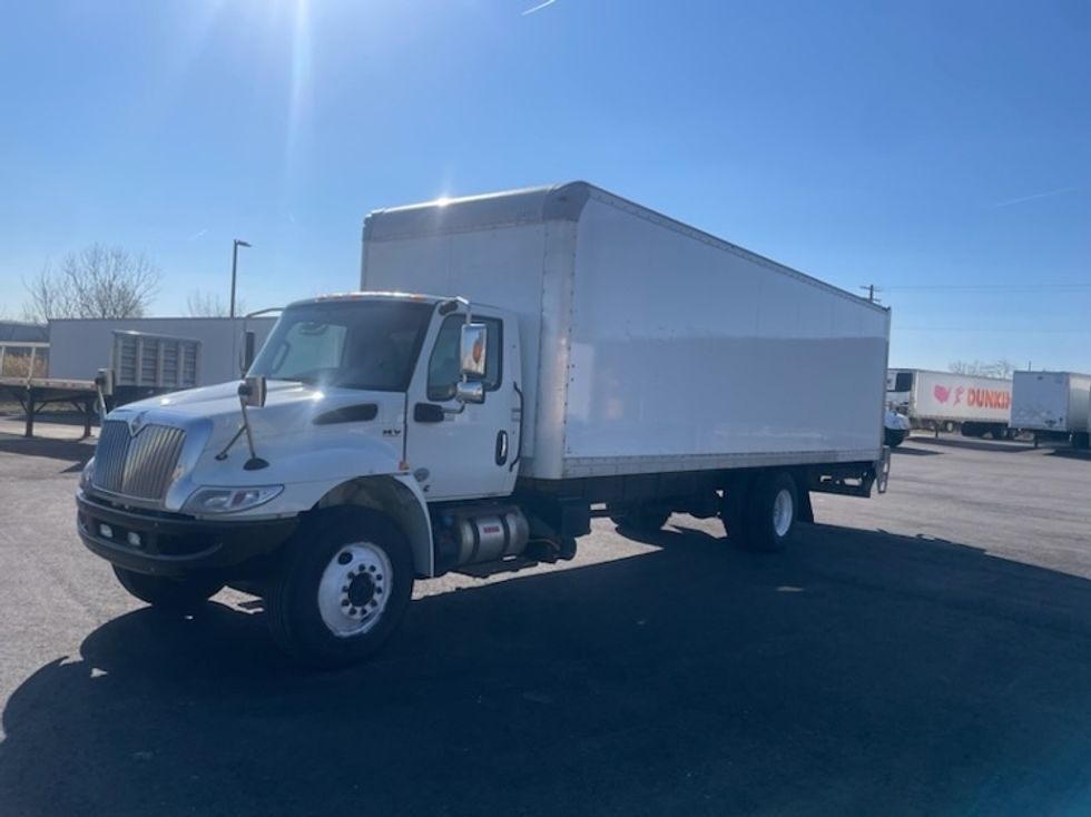 Medium Duty Box Truck-Light and Medium Duty Trucks-International-2021-MV607-Middlefield-OH-340,394\n\t\tmiles-$ 24,500 - Image 3