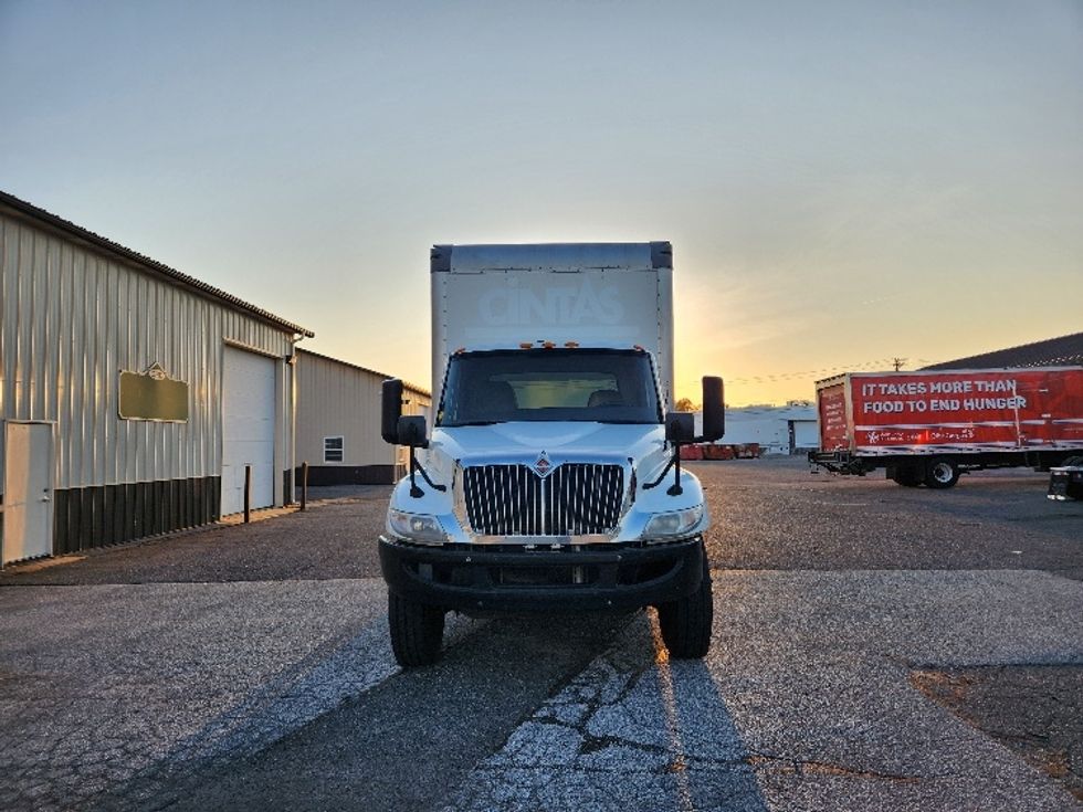 Medium Duty Box Truck-Light and Medium Duty Trucks-International-2021-MV607-Milford-DE-426,717\n\t\tmiles-$ 24,000 - Image 2