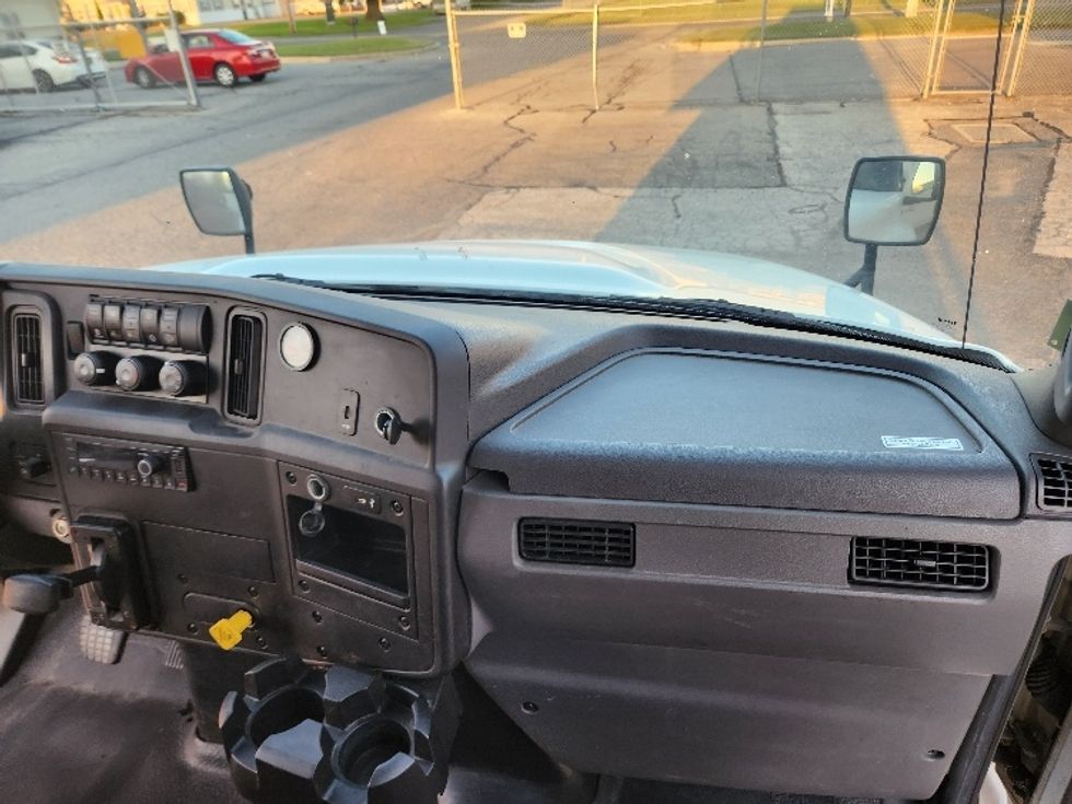 Medium Duty Box Truck-Light and Medium Duty Trucks-International-2021-MV607-Milford-DE-426,717\n\t\tmiles-$ 24,000 - Image 21