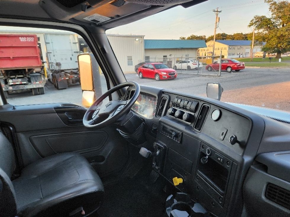 Medium Duty Box Truck-Light and Medium Duty Trucks-International-2021-MV607-Milford-DE-426,717\n\t\tmiles-$ 24,000 - Image 22