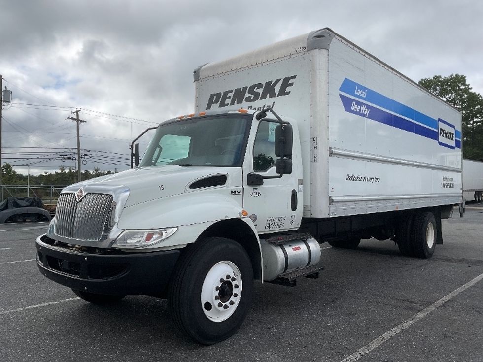 Medium Duty Box Truck-Light and Medium Duty Trucks-International-2021-MV607-Millville-NJ-200,402\n\t\tmiles-$ 46,500 - Image 3