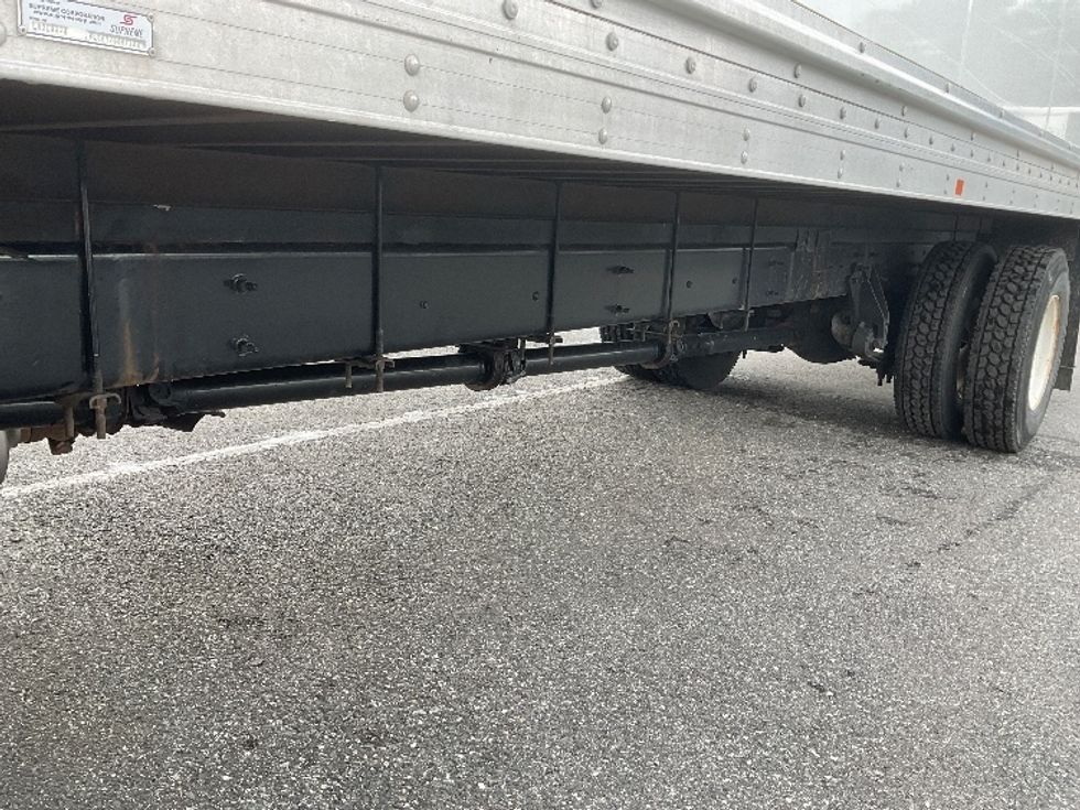 Medium Duty Box Truck-Light and Medium Duty Trucks-International-2021-MV607-Millville-NJ-200,402\n\t\tmiles-$ 46,500 - Image 5