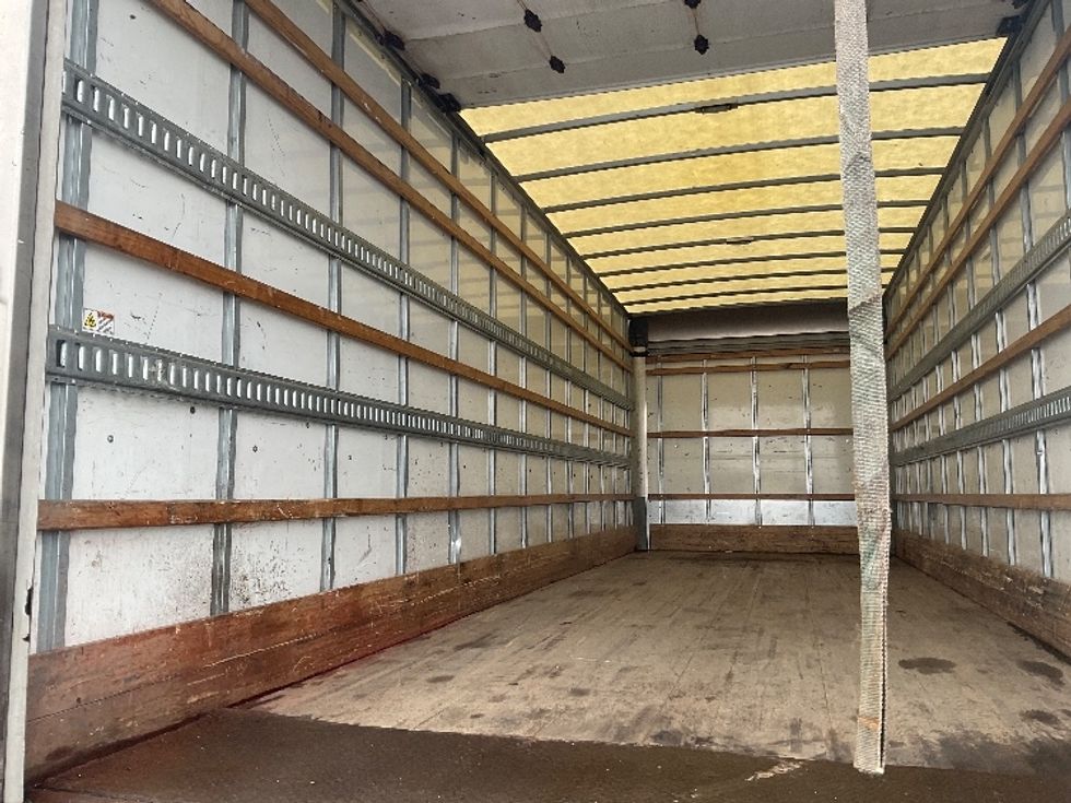 Medium Duty Box Truck-Light and Medium Duty Trucks-International-2021-MV607-Milwaukee-WI-123,623\n\t\tmiles-$ 64,000 - Image 11