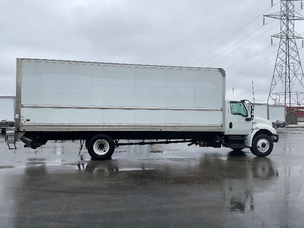 Medium Duty Box Truck-Light and Medium Duty Trucks-International-2021-MV607-Milwaukee-WI-123,623\n\t\tmiles-$ 64,000 - Image 15