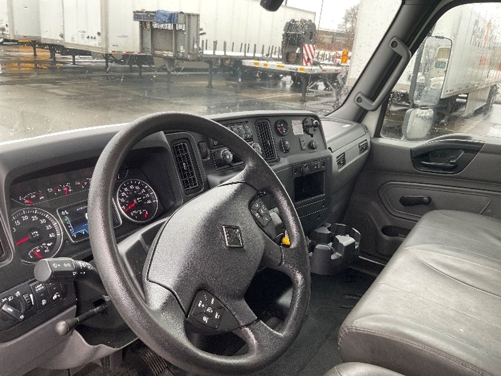 Medium Duty Box Truck-Light and Medium Duty Trucks-International-2021-MV607-Milwaukee-WI-123,623\n\t\tmiles-$ 64,000 - Image 17