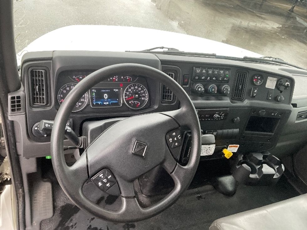 Medium Duty Box Truck-Light and Medium Duty Trucks-International-2021-MV607-Milwaukee-WI-123,623\n\t\tmiles-$ 64,000 - Image 18