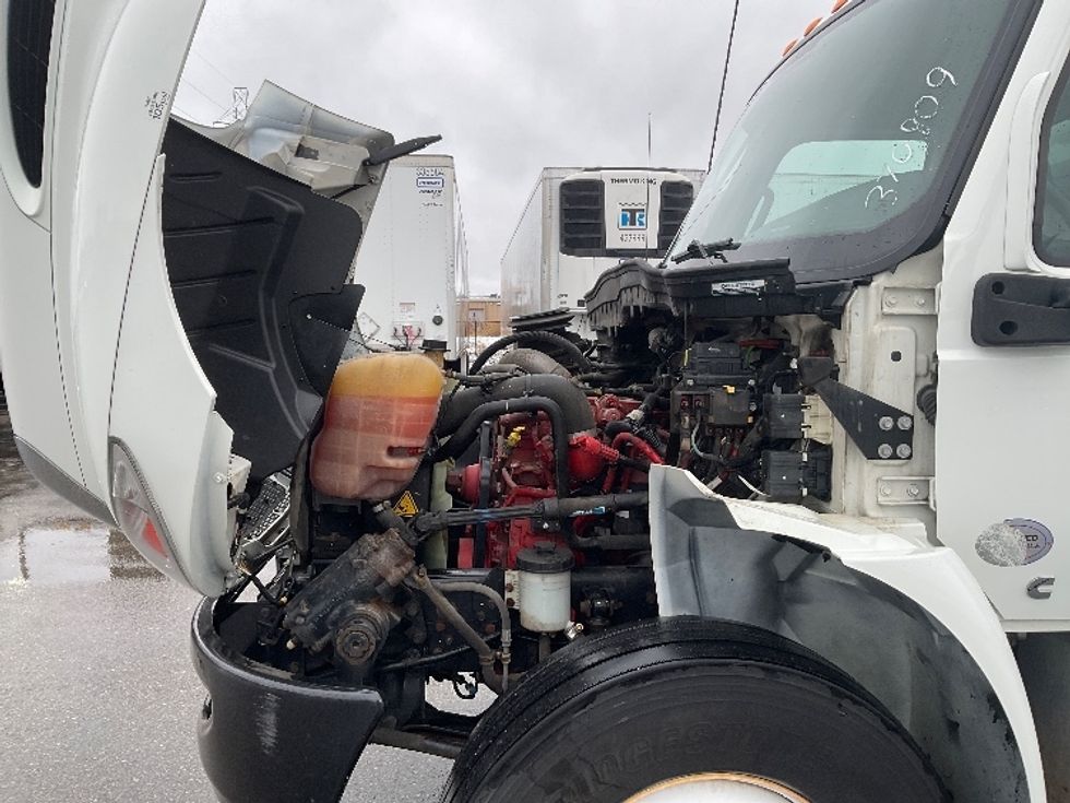 Medium Duty Box Truck-Light and Medium Duty Trucks-International-2021-MV607-Milwaukee-WI-123,623\n\t\tmiles-$ 64,000 - Image 24