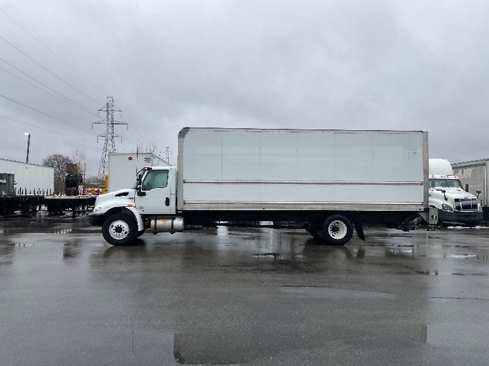 Medium Duty Box Truck-Light and Medium Duty Trucks-International-2021-MV607-Milwaukee-WI-123,623\n\t\tmiles-$ 64,000 - Image 4