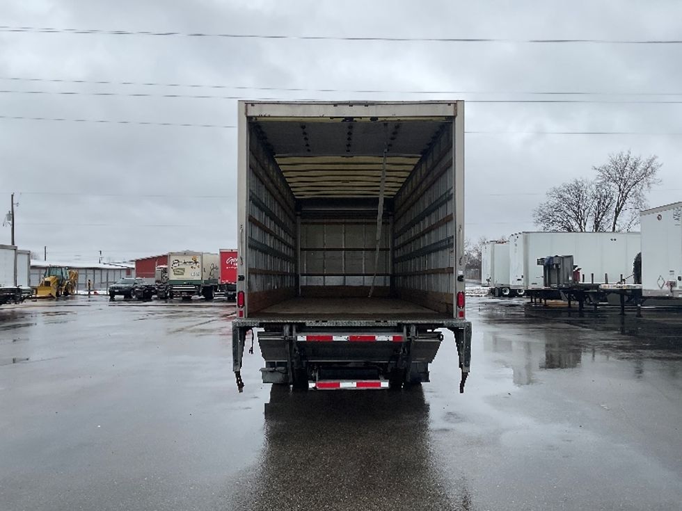 Medium Duty Box Truck-Light and Medium Duty Trucks-International-2021-MV607-Milwaukee-WI-123,623\n\t\tmiles-$ 64,000 - Image 8
