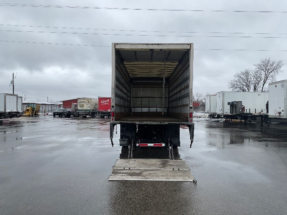 Medium Duty Box Truck-Light and Medium Duty Trucks-International-2021-MV607-Milwaukee-WI-123,623\n\t\tmiles-$ 64,000 - Image 9