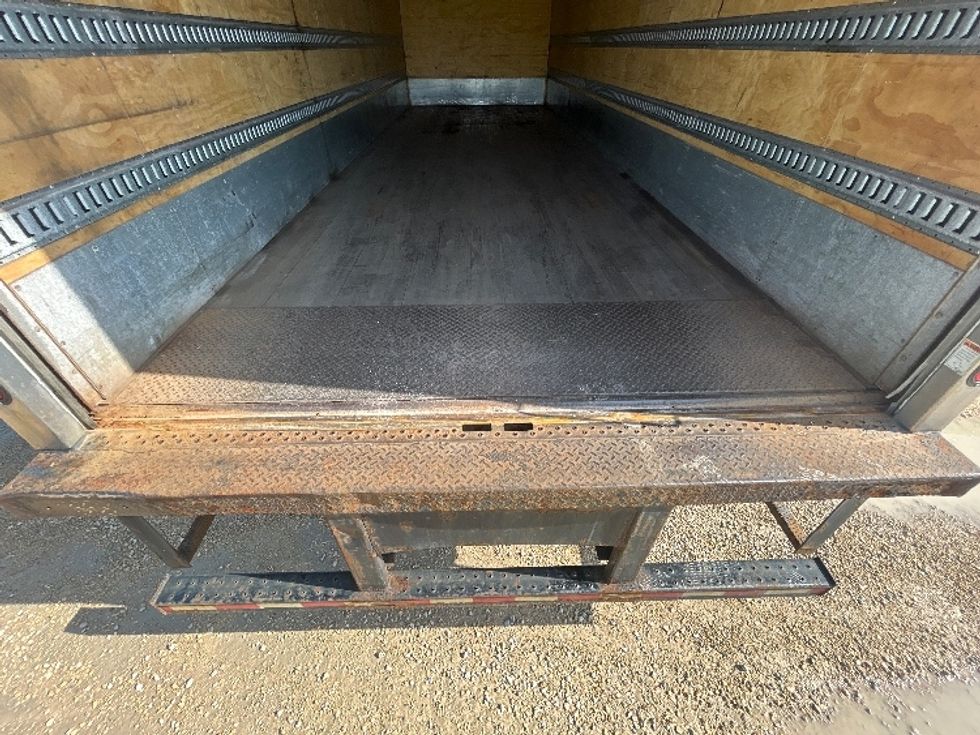 Medium Duty Box Truck-Light and Medium Duty Trucks-International-2021-MV607-Milwaukee-WI-146,235\n\t\tmiles-$ 51,500 - Image 10