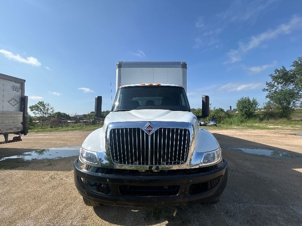 Medium Duty Box Truck-Light and Medium Duty Trucks-International-2021-MV607-Milwaukee-WI-146,235\n\t\tmiles-$ 51,500 - Image 2