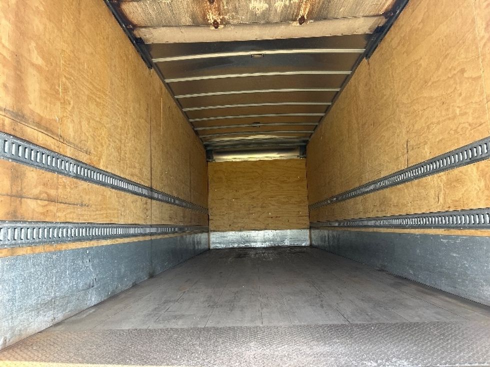 Medium Duty Box Truck-Light and Medium Duty Trucks-International-2021-MV607-Milwaukee-WI-146,235\n\t\tmiles-$ 51,500 - Image 9