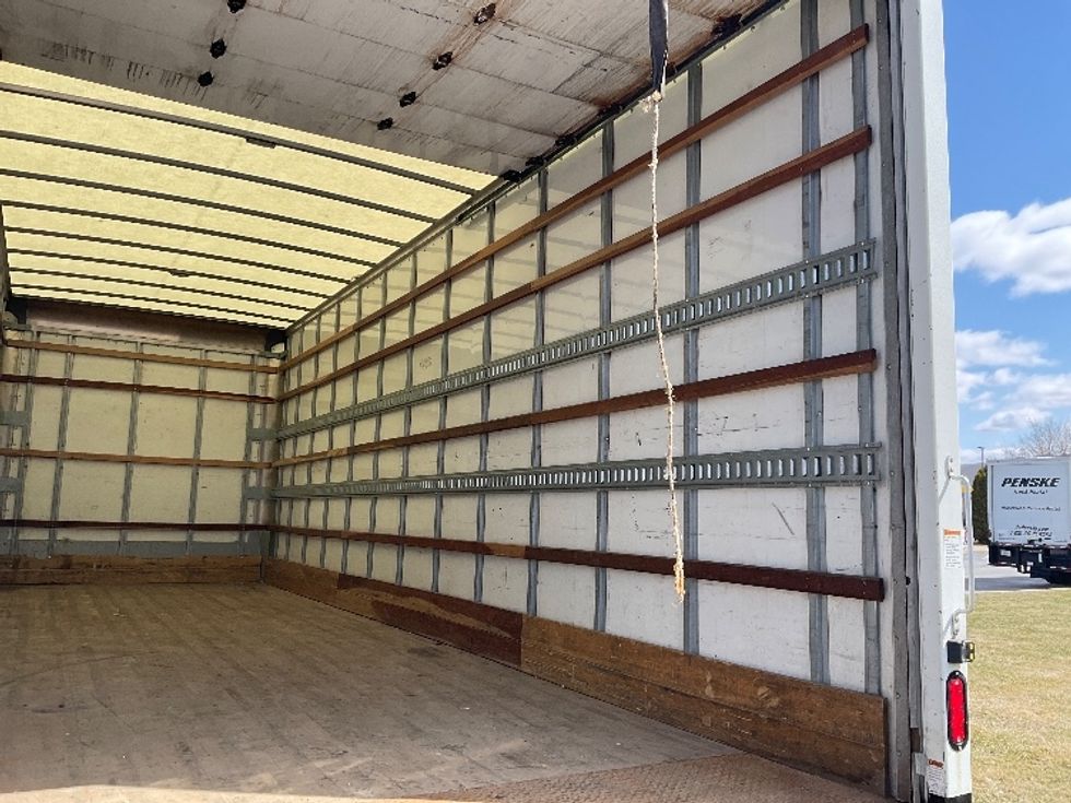 Medium Duty Box Truck-Light and Medium Duty Trucks-International-2021-MV607-Milwaukee-WI-156,072\n\t\tmiles-$ 58,750 - Image 12