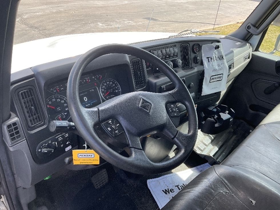 Medium Duty Box Truck-Light and Medium Duty Trucks-International-2021-MV607-Milwaukee-WI-156,072\n\t\tmiles-$ 58,750 - Image 17