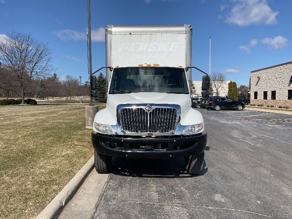 Medium Duty Box Truck-Light and Medium Duty Trucks-International-2021-MV607-Milwaukee-WI-156,072\n\t\tmiles-$ 58,750 - Image 2