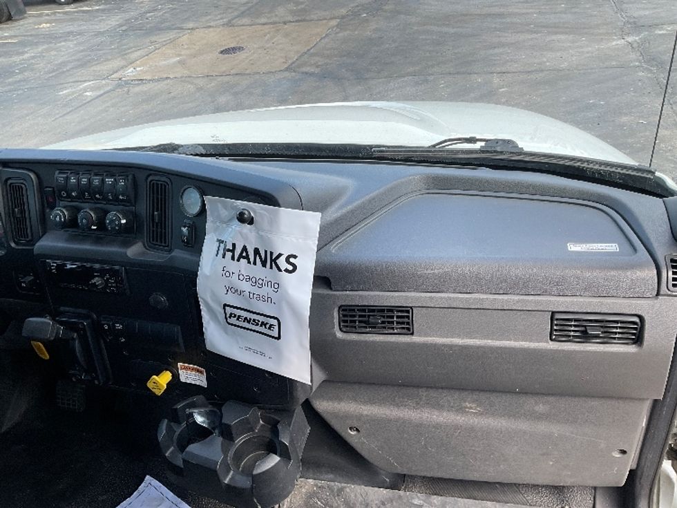 Medium Duty Box Truck-Light and Medium Duty Trucks-International-2021-MV607-Milwaukee-WI-156,072\n\t\tmiles-$ 58,750 - Image 21