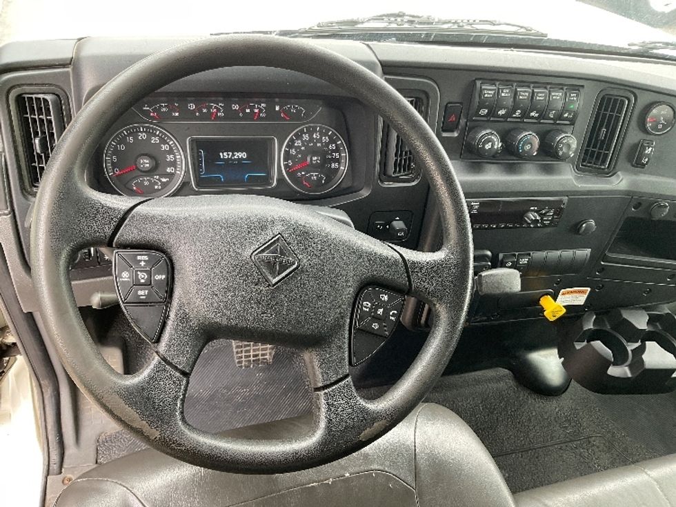 Medium Duty Box Truck-Light and Medium Duty Trucks-International-2021-MV607-Milwaukee-WI-157,290\n\t\tmiles-$ 58,500 - Image 18