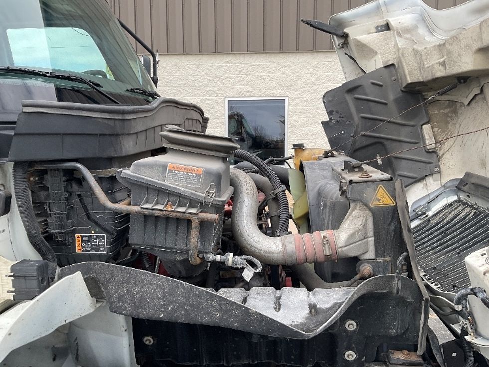 Medium Duty Box Truck-Light and Medium Duty Trucks-International-2021-MV607-Milwaukee-WI-157,290\n\t\tmiles-$ 58,500 - Image 23