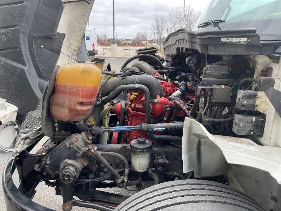 Medium Duty Box Truck-Light and Medium Duty Trucks-International-2021-MV607-Milwaukee-WI-157,290\n\t\tmiles-$ 58,500 - Image 24