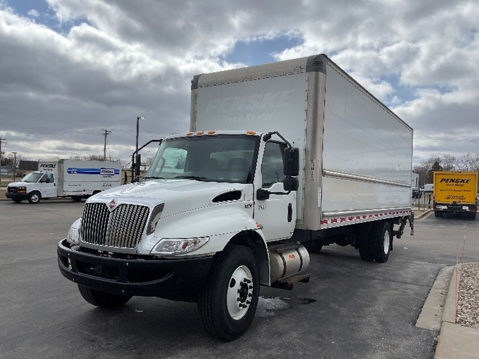 Medium Duty Box Truck-Light and Medium Duty Trucks-International-2021-MV607-Milwaukee-WI-157,290\n\t\tmiles-$ 58,500 - Image 3