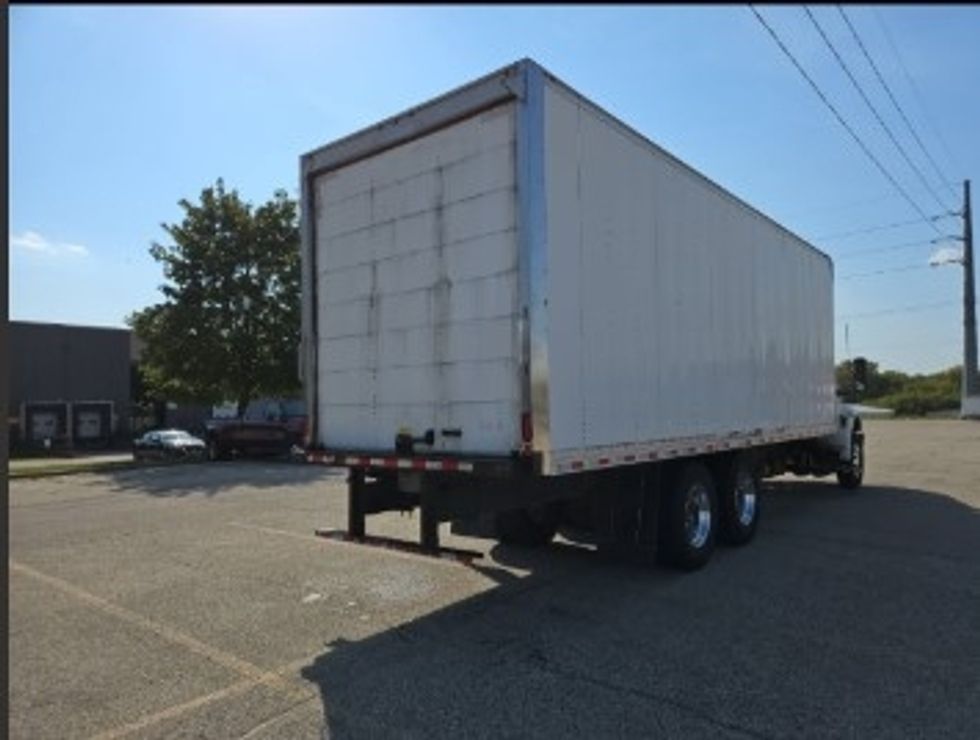 Medium Duty Box Truck-Light and Medium Duty Trucks-International-2021-MV607-Milwaukee-WI-185,566\n\t\tmiles-$ 58,000 - Image 13