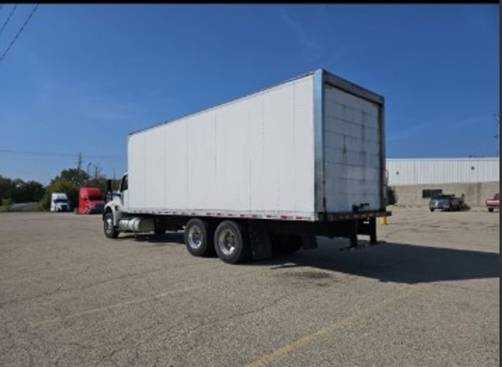 Medium Duty Box Truck-Light and Medium Duty Trucks-International-2021-MV607-Milwaukee-WI-185,566\n\t\tmiles-$ 58,000 - Image 6