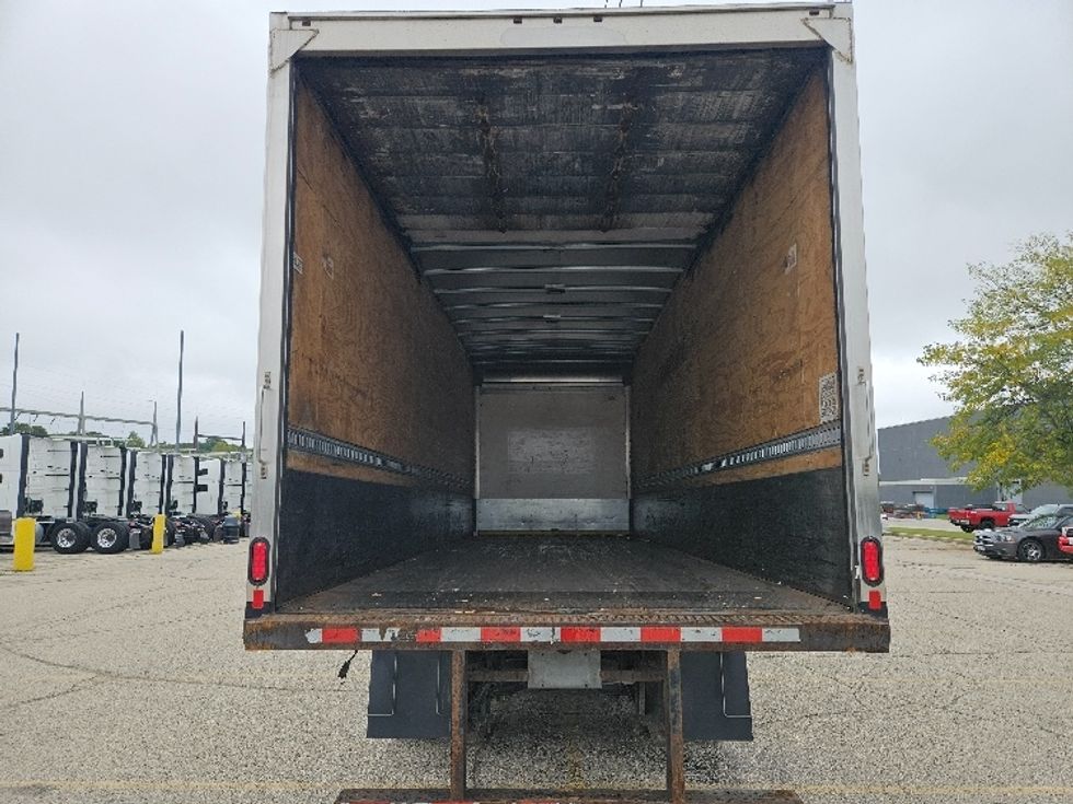 Medium Duty Box Truck-Light and Medium Duty Trucks-International-2021-MV607-Milwaukee-WI-185,566\n\t\tmiles-$ 58,000 - Image 8