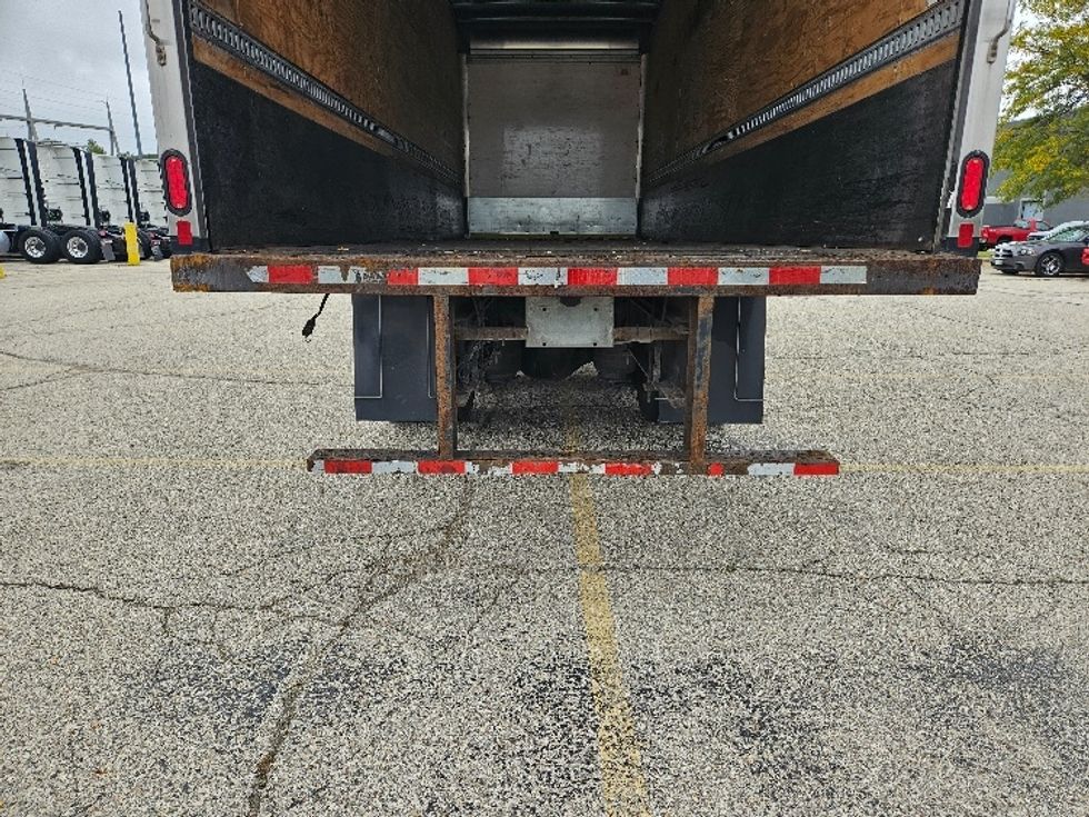 Medium Duty Box Truck-Light and Medium Duty Trucks-International-2021-MV607-Milwaukee-WI-185,566\n\t\tmiles-$ 58,000 - Image 9