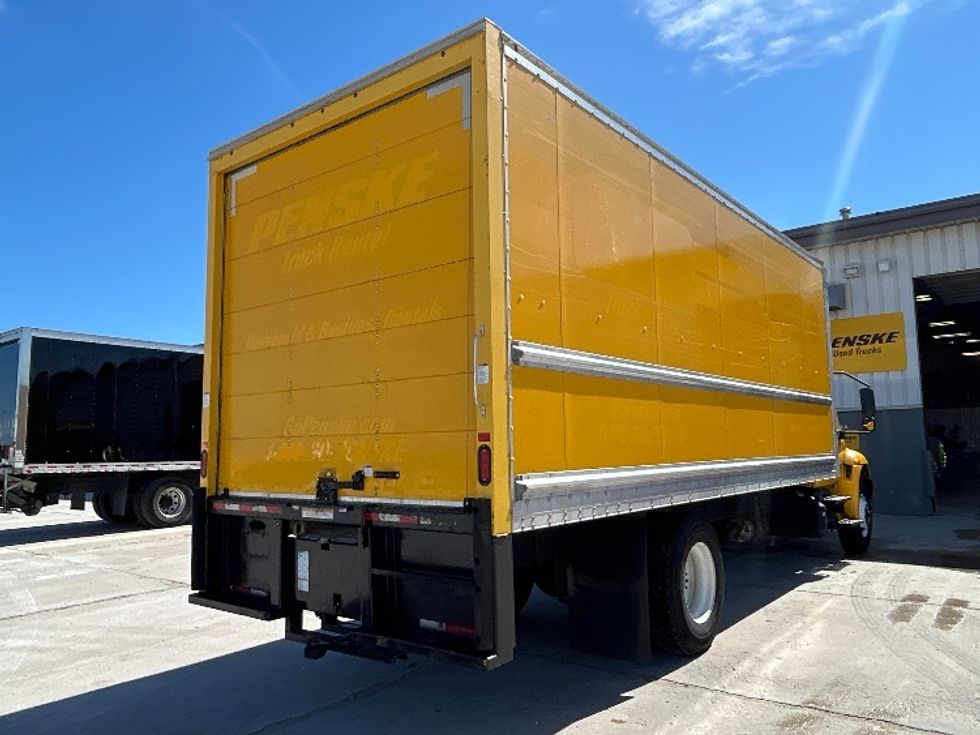 Medium Duty Box Truck-Light and Medium Duty Trucks-International-2021-MV607-Milwaukee-WI-185,599\n\t\tmiles-$ 35,250 - Image 12