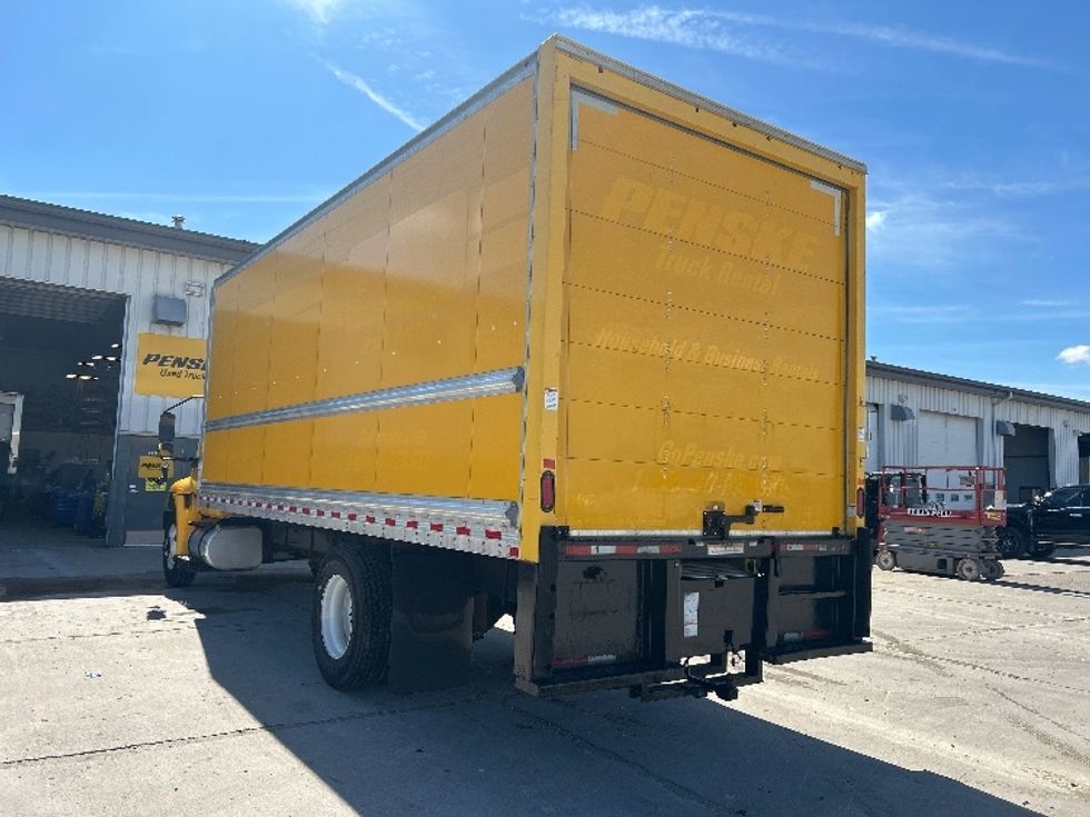 Medium Duty Box Truck-Light and Medium Duty Trucks-International-2021-MV607-Milwaukee-WI-185,599\n\t\tmiles-$ 35,250 - Image 6