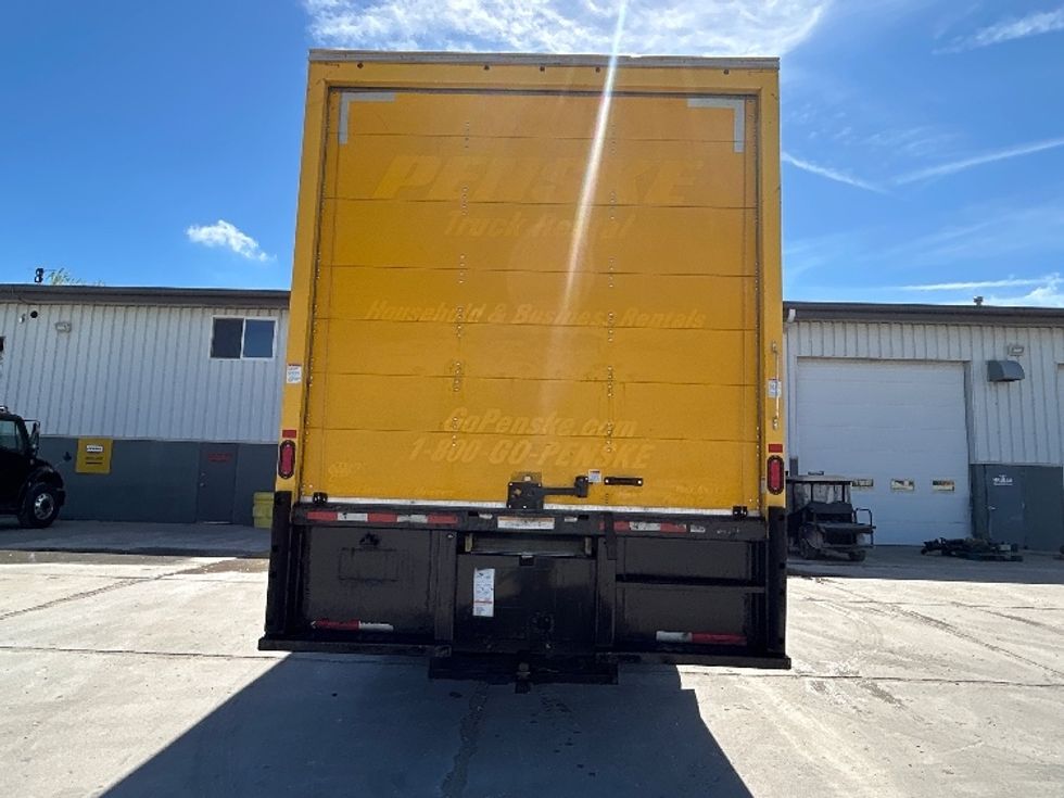 Medium Duty Box Truck-Light and Medium Duty Trucks-International-2021-MV607-Milwaukee-WI-185,599\n\t\tmiles-$ 35,250 - Image 7