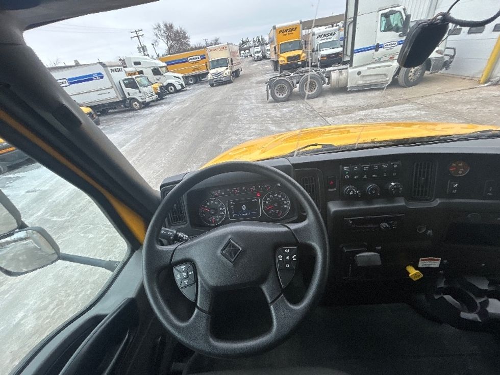 Medium Duty Box Truck-Light and Medium Duty Trucks-International-2021-MV607-Milwaukee-WI-206,681\n\t\tmiles-$ 40,250 - Image 18