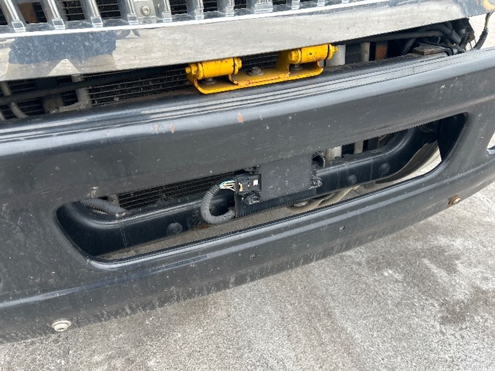 Medium Duty Box Truck-Light and Medium Duty Trucks-International-2021-MV607-Milwaukee-WI-206,681\n\t\tmiles-$ 40,250 - Image 25