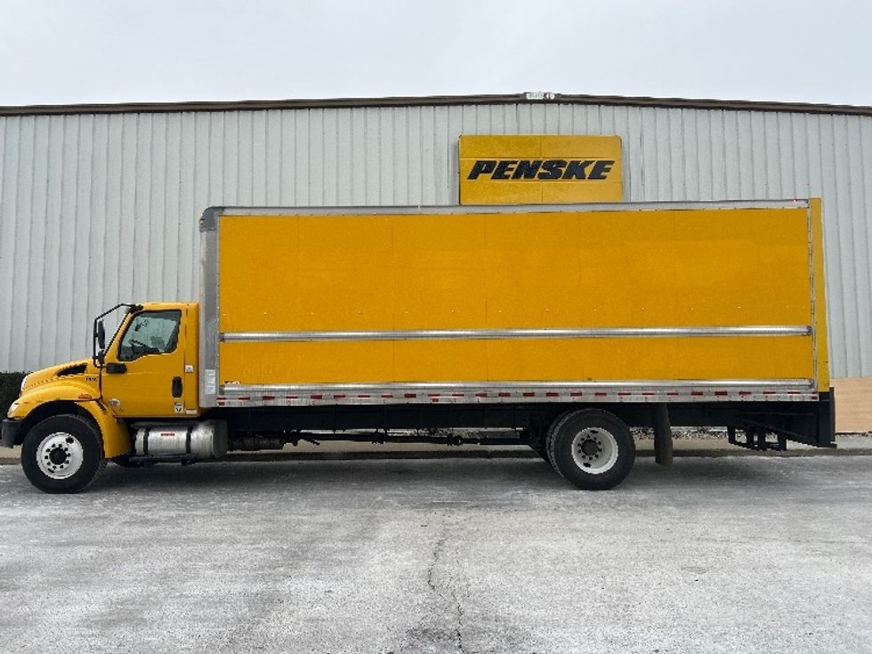 Medium Duty Box Truck-Light and Medium Duty Trucks-International-2021-MV607-Milwaukee-WI-206,681\n\t\tmiles-$ 40,250 - Image 4