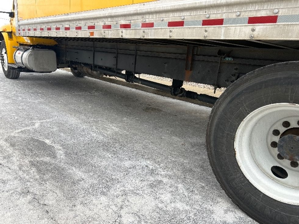 Medium Duty Box Truck-Light and Medium Duty Trucks-International-2021-MV607-Milwaukee-WI-206,681\n\t\tmiles-$ 40,250 - Image 5