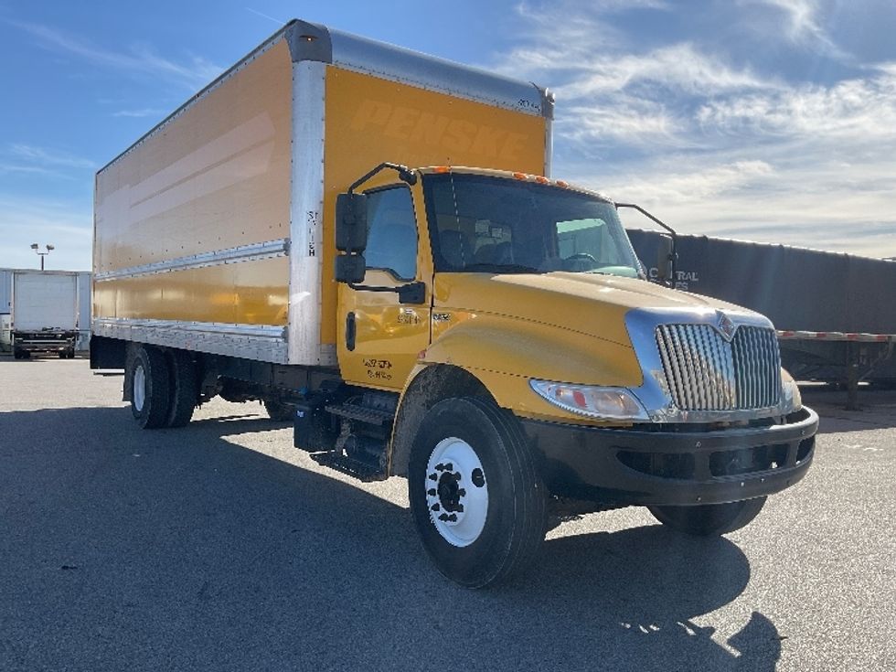 Medium Duty Box Truck-Light and Medium Duty Trucks-International-2021-MV607-Moberly-MO-189,915\n\t\tmiles-$ 43,750 - Image 1